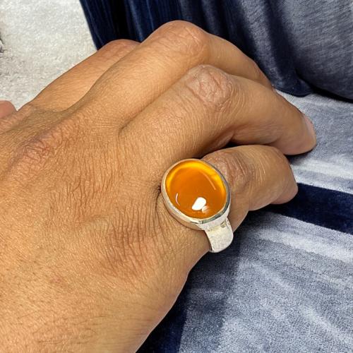 خاتم عقيق مشمشي زجاجي ملكي بصياغة اوبال