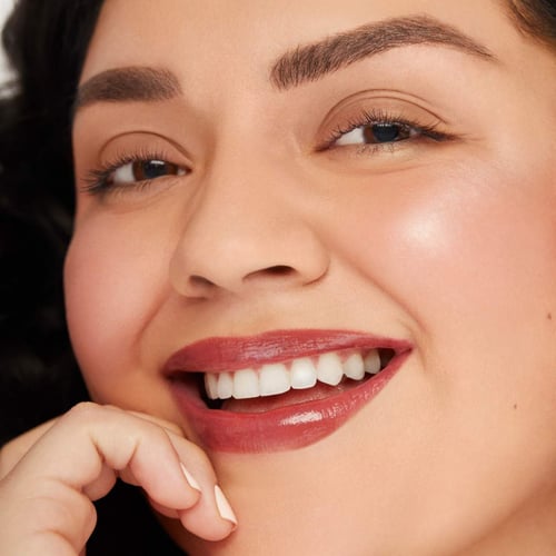 رير بيوتي بوكس ثنائي زيت ومحدد شفاه