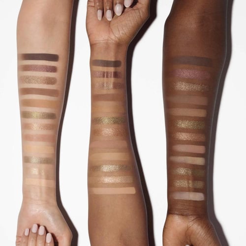 ميك اب باي ماريو لوحة ظلال العيون ايثيريل ايز ناتش...