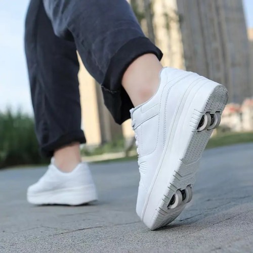 Skateroll - hidden adjustable wheels