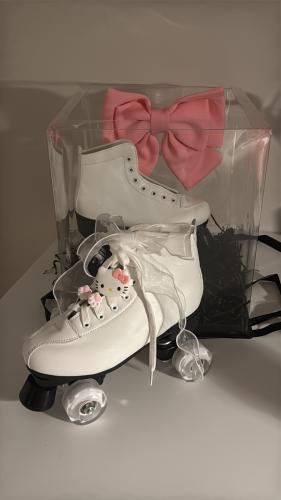 Hello Kitty Skate Roll Box - Skate Roll (Limited time offer)