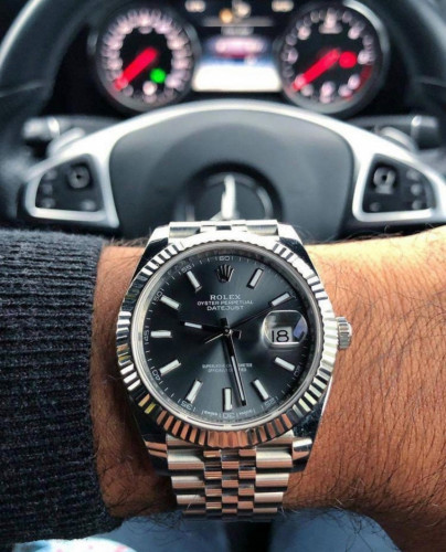 ساعة رولكس فضي مينا رمادي اطار خشن