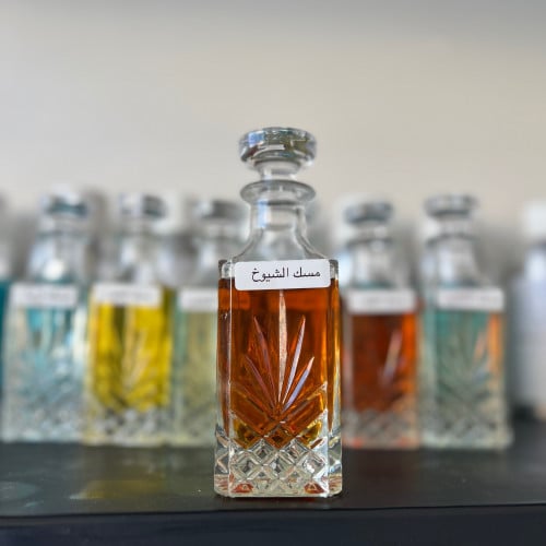 الشيوخ الفاخر ( مستوحى من عطر عود قوتشي GUCCI OUD...