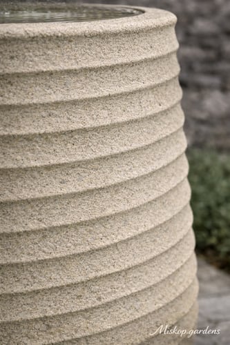 نافوره وايت