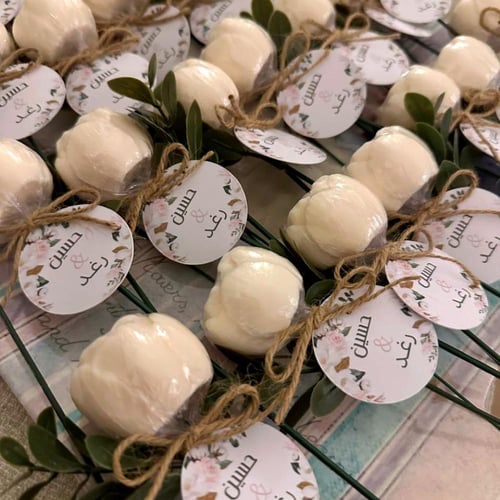 صابون الورد المعطر بالمسك مع ثيم خاص