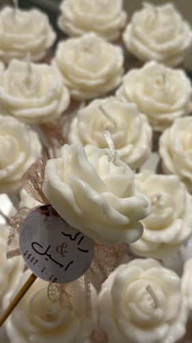 بوكيه الشموع المعطره باللون السكري