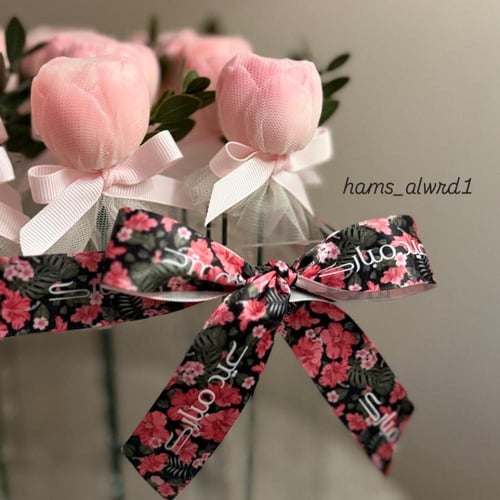 توزيعات 30 صابونة بيوني مع بوكس اكريليك