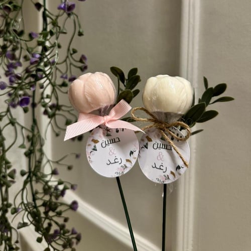 صابون الورد المعطر بالمسك مع ثيم خاص