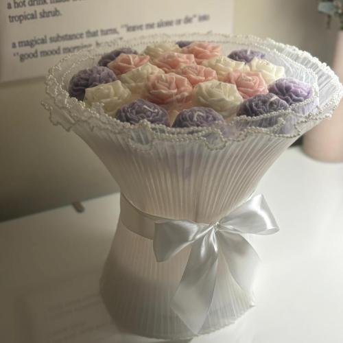 بوكيه شموع الورد المعطره