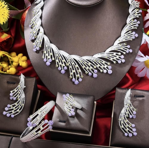 طقم ( عدة الوان )