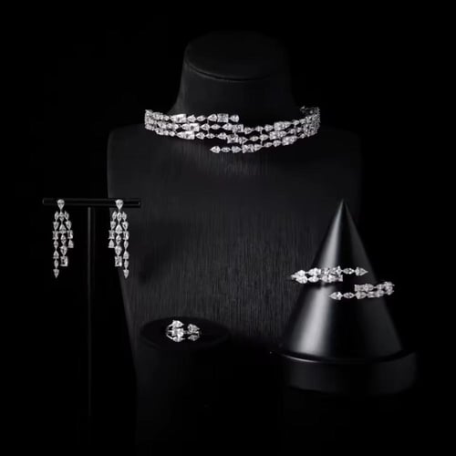 طقم مخنق (عدة الوان)