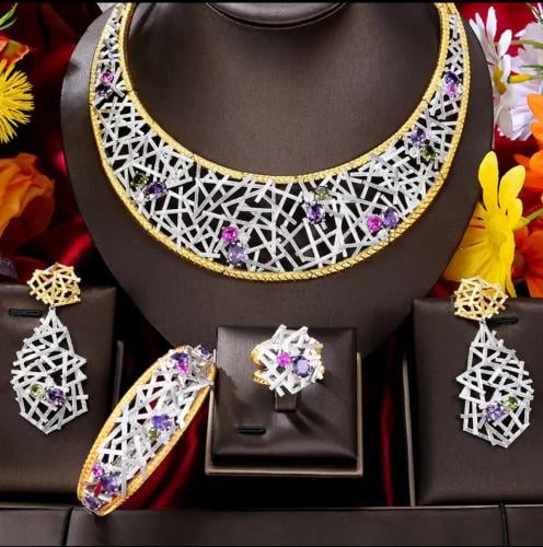 طقم (عدة الوان)