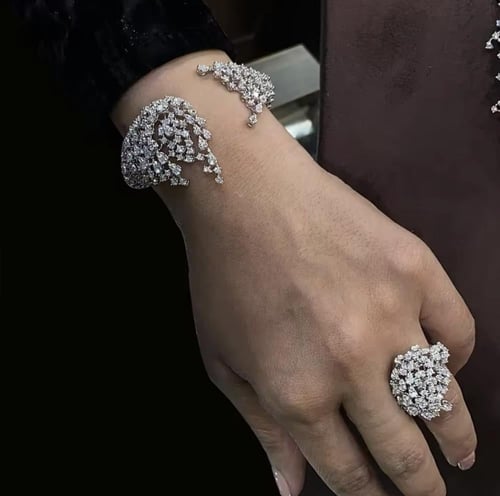 طقم تصميم فاخر جدا