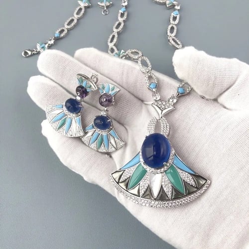 سبحة فاخرة تصميم ماركة بولغري