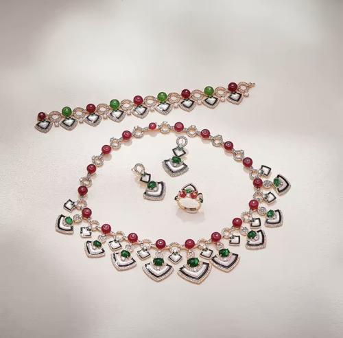 طقم تصميم براند ايطالي