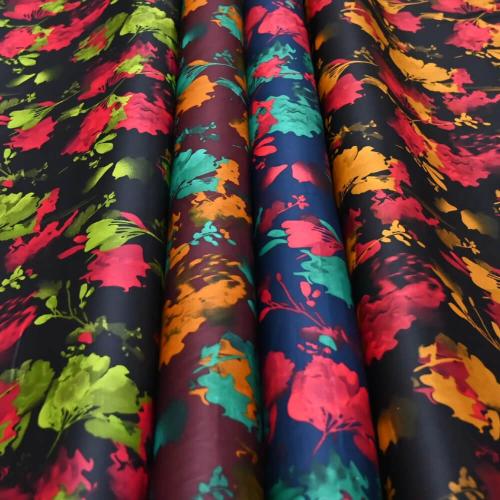 قطن العمودي الفاخر بنقشة زهرية