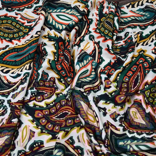 فسكوز بنقشة زهرية كبيرة