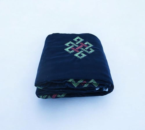 قماش قطيفه مطرز شتوي