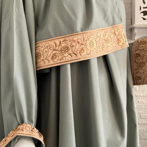 شرشف رداء الصلاة - لف مفتوح - أخضر بكلفة بيج