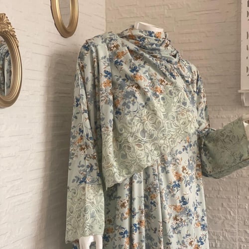 شرشف رداء الصلاة مورد - لف مفتوح- تيفاني