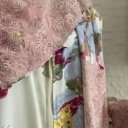 Prayer garment coverlet, patterned - zipper - green and lemon