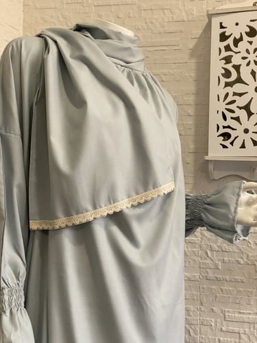 شرشف رداء الصلاة - لف مفتوح للبنات - أزرق سماوي