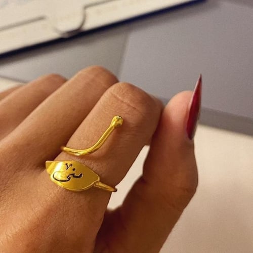 أسواره وخاتم بشكل الريشه