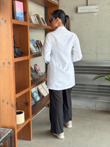 Classic flowers II lab coat