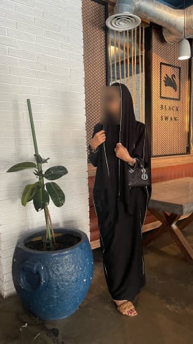 عباية غرام باللون الاسود