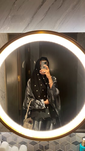 عباية حرير رمادي