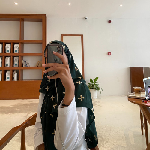 طرحة مطرزة "اخضر"