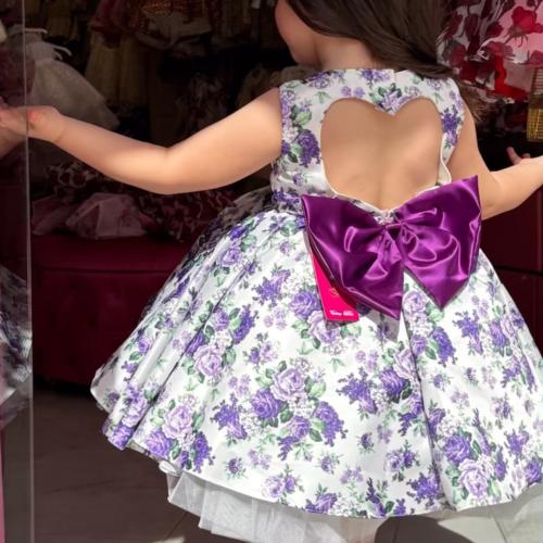 فستان ورود منفوش بقصه مميزه عالظهرر باللون البنفسج...