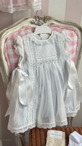 فستان مواليد ازرق تطريز عالصدر اسباني charo