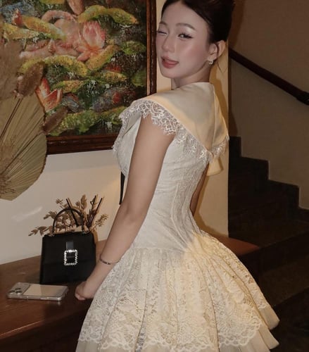 فستان العمر المحير قصير دانتيل مع طبقات من التل