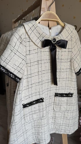 فستان كلاسيك بطبعه شانيل تويد صيفي من ٧ سنوات ل١٣...