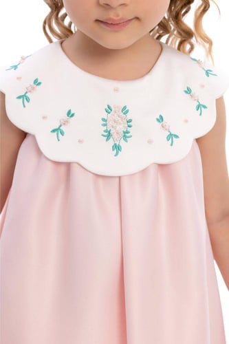 فستان مواليد مع ياقه مطرزه من ٦ اشهر الى سنتين + ر...