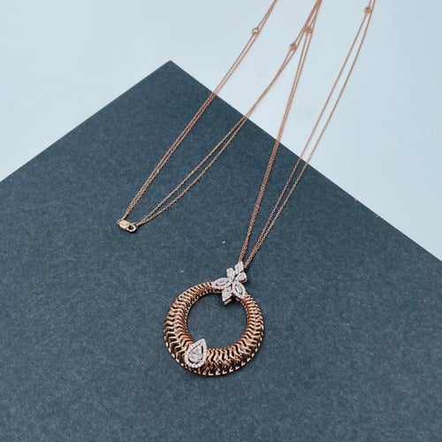 عقد ذهب روز عيار 18