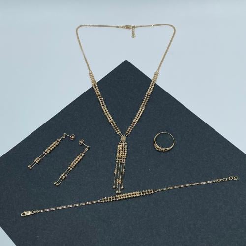 طقم ذهب أصفر عيار 18