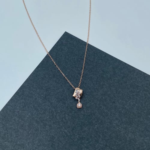 عقد ذهب روز عيار 18