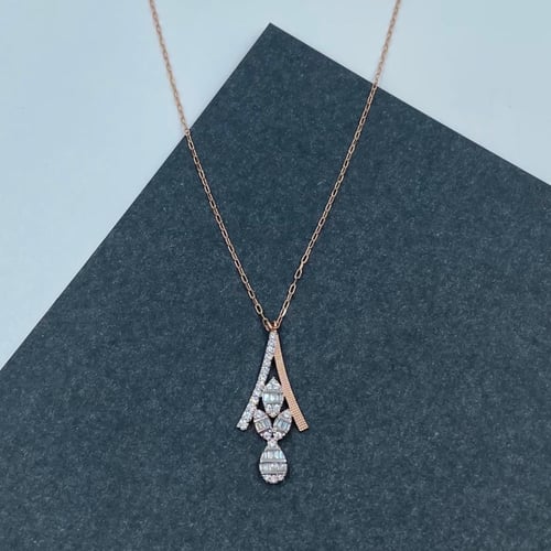 عقد ذهب روز عيار 18