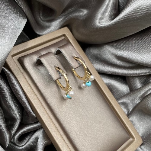 حلق ذهب أصفر عيار 18