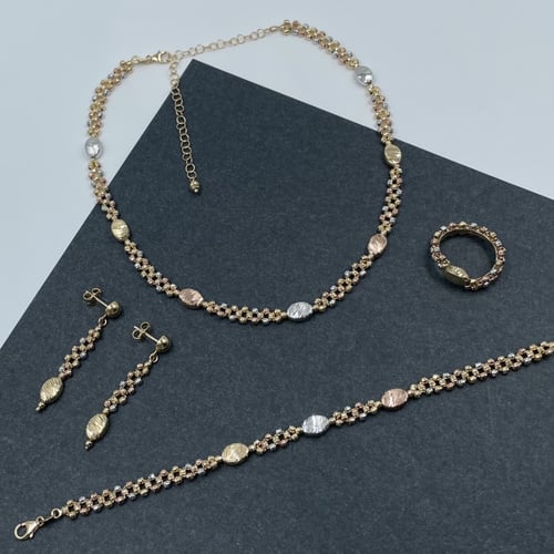 طقم ذهب مكس عيار 18