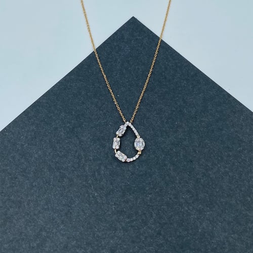 عقد ذهب أصفر عيار 18