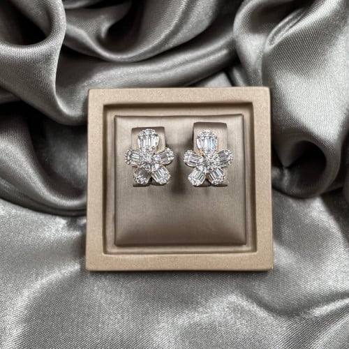 حلق ذهب أصفر عيار 18