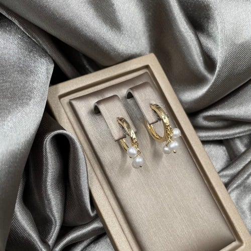 حلق ذهب أصفر عيار 18