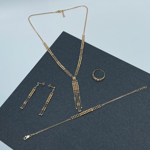 طقم ذهب أصفر عيار 18