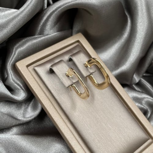 حلق ذهب أصفر عيار 18