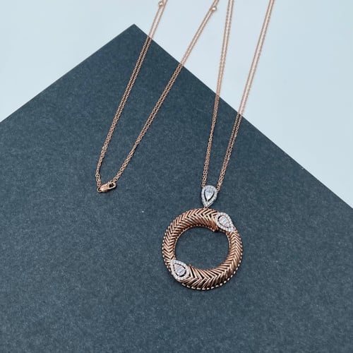 عقد ذهب روز عيار 18