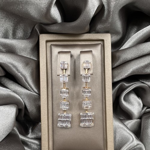 حلق ذهب أصفر عيار 18