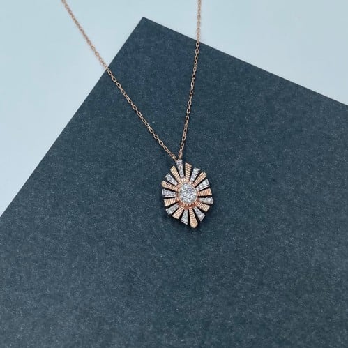 عقد ذهب روز عيار 18